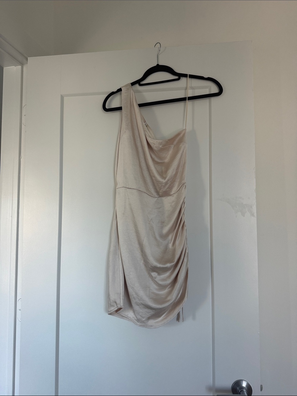 glam One-Shoulder Satin Ruched Mini Dress in Cream